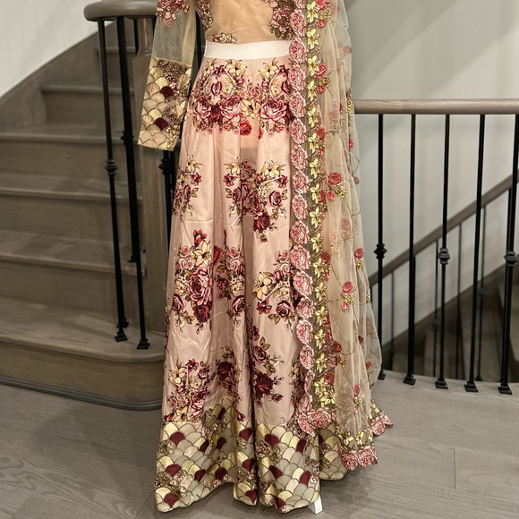 Floral Lehenga (Crop top and Skirt). Brand new, lightweight fabric. - Picture 3 of 3